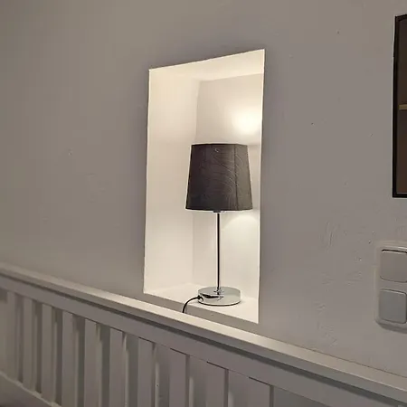 Apartment Lovely With Free Parking On Premisis