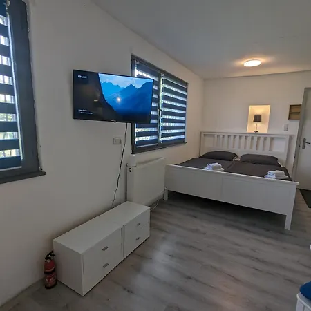 Comfortable Worker - Free Parking *