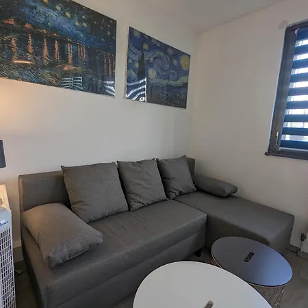 Comfortable Worker - Free Parking شقة