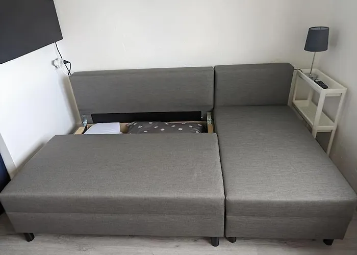 Comfortable Worker - Free Parking