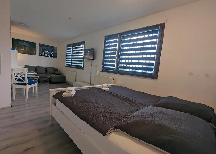 Comfortable Worker - Free Parking